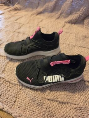 PUMA Kids' Soft Ride Rift Black & Pink Slip-On Athletic Shoes